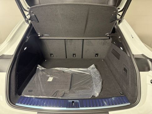 New 2026 Porsche Cayenne Coupe image 17