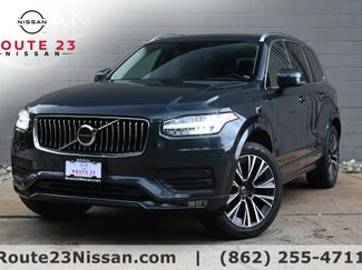Used 2022 Volvo XC90 T6 Momentum w/ Climate Package image 1