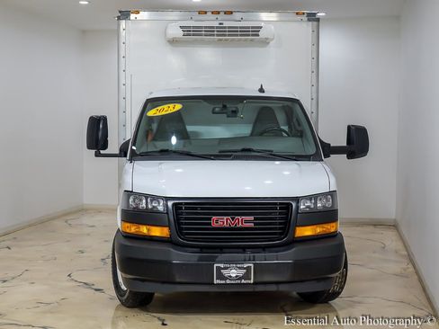 Used 2023 GMC Savana 3500 w/ Power Convenience Package RWD image 5