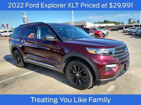 Used 2022 Ford Explorer XLT w/ Equipment Group 202A image 1