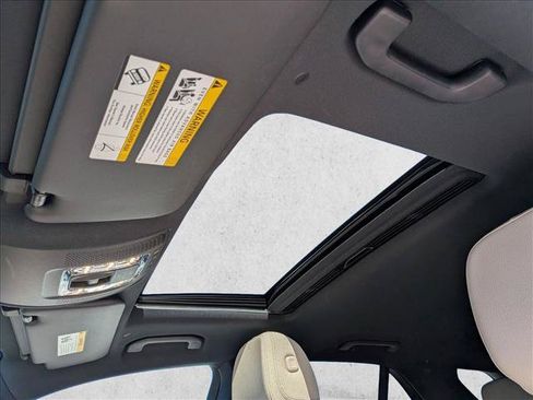 Certified 2025 Mercedes-Benz GLE 450e 4MATIC image 14