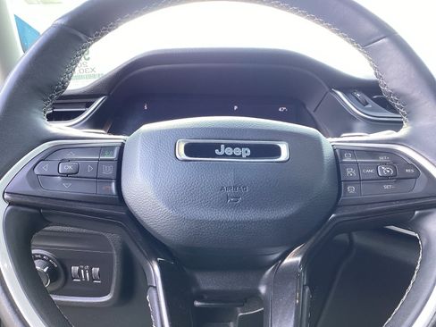 Used 2022 Jeep Grand Cherokee L Laredo w/ Luxury Tech Group I image 10