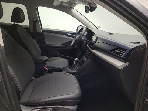 Used 2023 Volkswagen Taos SE FWD image 21