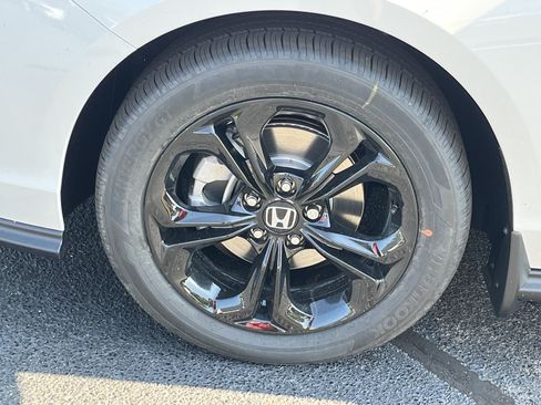 New 2025 Honda Accord SE image 25