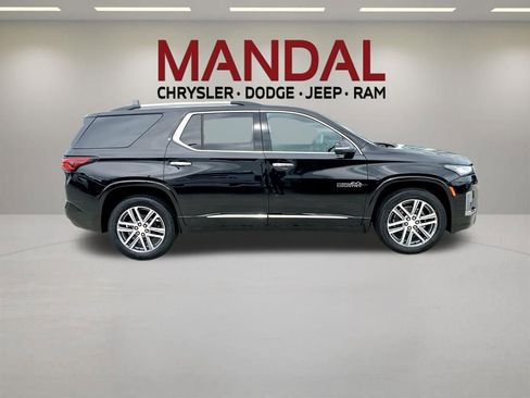 Used 2023 Chevrolet Traverse High Country FWD image 5
