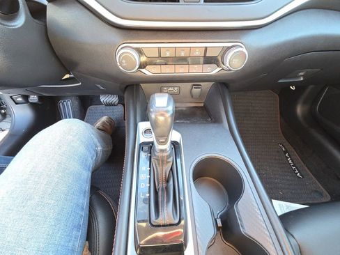 Used 2020 Nissan Altima 2.5 SR image 15