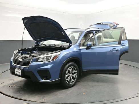 Used 2019 Subaru Forester Premium image 37