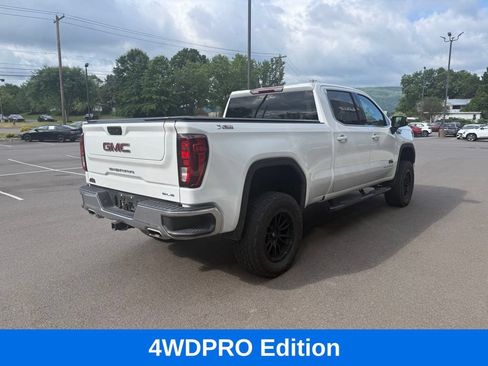 Used 2022 GMC Sierra 1500 SLE w/ X31 Off-Road Package AWD/4WD image 3