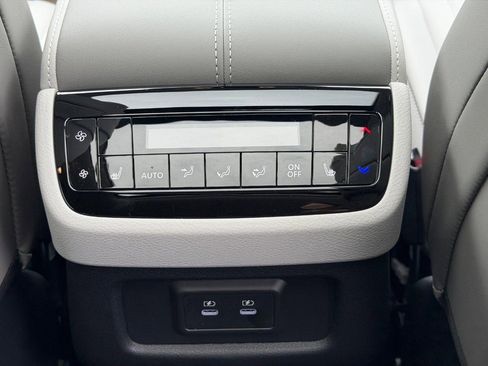 New 2026 INFINITI QX60 Luxe w/ Cargo Package image 9