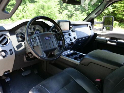 Used 2016 Ford F250 Lariat w/ Chrome Package AWD/4WD image 2