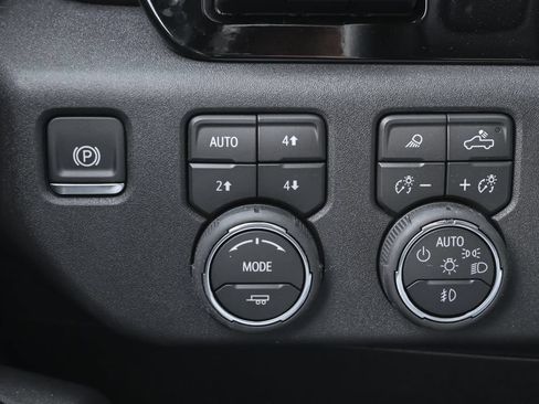 New 2026 Chevrolet Silverado 2500 High Country w/ Technology Package AWD/4WD image 32
