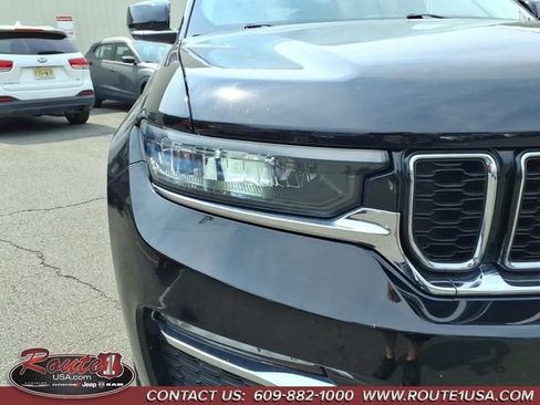 Used 2023 Jeep Grand Cherokee 4WD 4xe w/ Luxury Tech Group II image 10