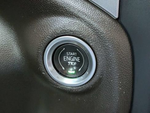Used 2019 GMC Sierra 1500 SLT w/ SLT Premium Plus Package AWD/4WD image 30
