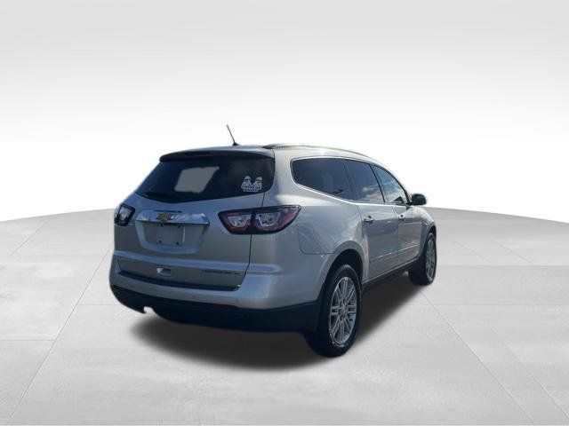 Used 2015 Chevrolet Traverse LT w/ Style and Technology Package FWD image 4