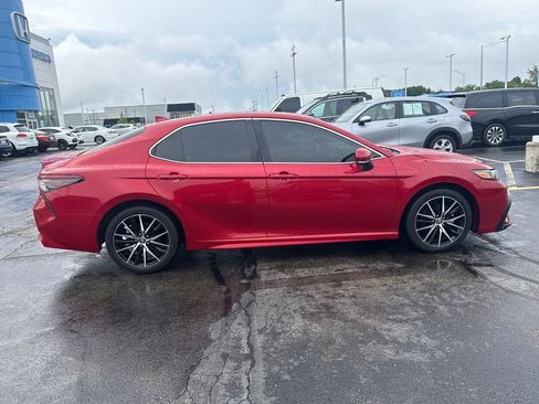 Used 2024 Toyota Camry SE w/ Protection Package (Q2) (TMS) FWD image 12
