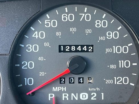 Used 2004 Mercury Grand Marquis GS image 13