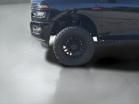 New 2025 RAM 2500 Big Horn AWD/4WD image 33