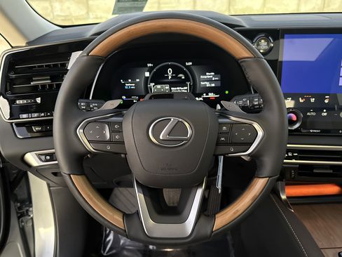 New 2026 Lexus RX 450h RX 450h+ Luxury image 20