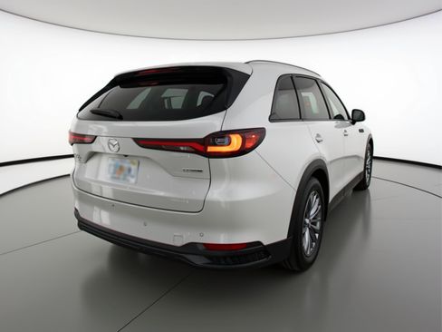 Used 2025 MAZDA CX-90 3.3 Turbo w/ Preferred Package image 9