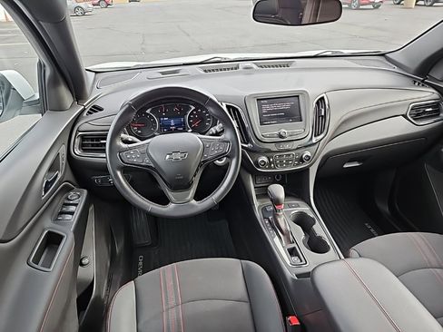 Used 2022 Chevrolet Equinox RS image 9