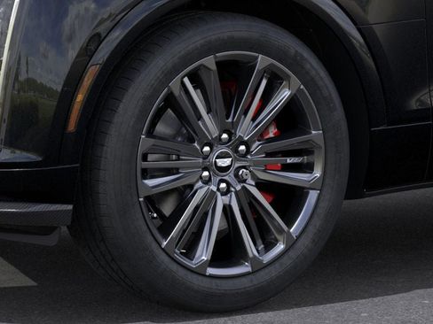 New 2026 Cadillac Lyriq V w/ Exterior Carbon Fiber Package image 9