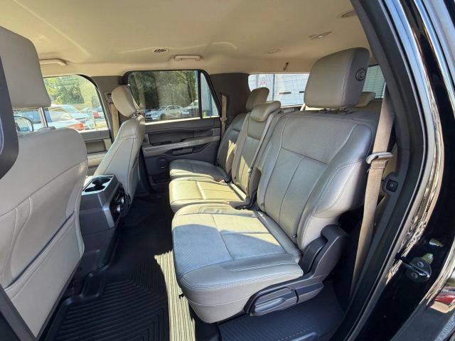 Used 2018 Ford Expedition Max XLT w/ Equipment Group 202A AWD/4WD image 10