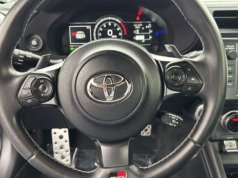Certified 2023 Toyota GR86 Premium image 14