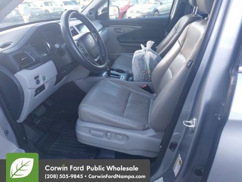 Used 2018 Honda Ridgeline RTL-T image 10