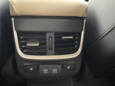 Used 2020 Subaru Outback Limited w/ Popular Package #2 image 12