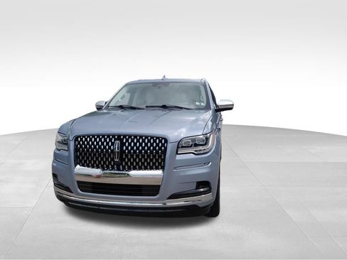 Used 2024 Lincoln Navigator Black Label AWD/4WD image 2