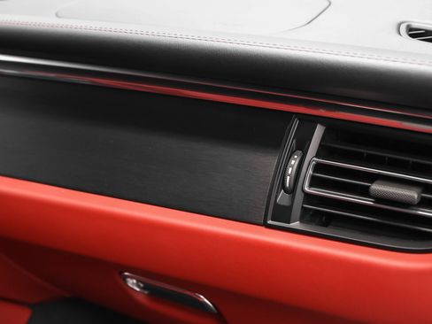 Certified 2024 Porsche Macan GTS w/ Premium Plus Package AWD/4WD image 28