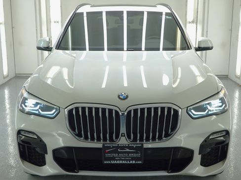 Used 2019 BMW X5 xDrive40i w/ M Sport Package image 3