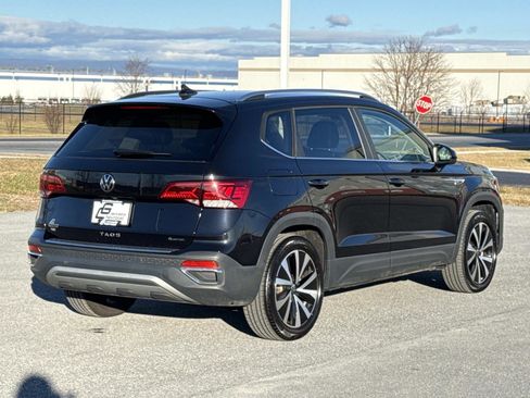 Used 2023 Volkswagen Taos SE image 24