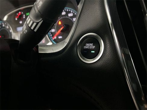 Certified 2023 Chevrolet Traverse LT image 16