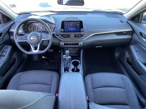 Used 2024 Nissan Altima 2.5 SV image 48