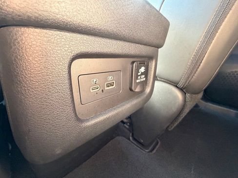 Used 2025 Nissan Pathfinder Platinum w/ Cargo Package FWD image 18