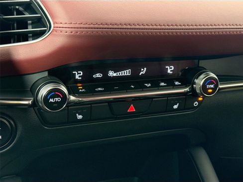 New 2026 MAZDA MAZDA3 2.5 S Hatchback w/ Premium Pkg image 27