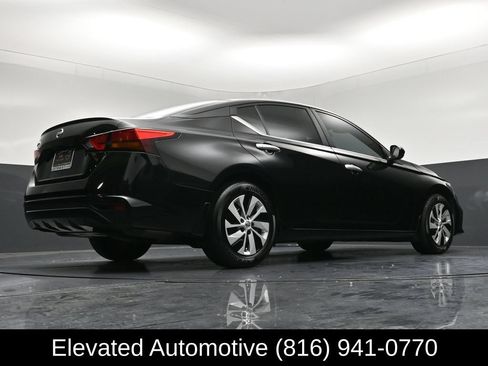 Used 2022 Nissan Altima 2.5 S FWD image 29