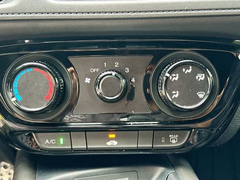 Used 2022 Honda HR-V Sport image 16