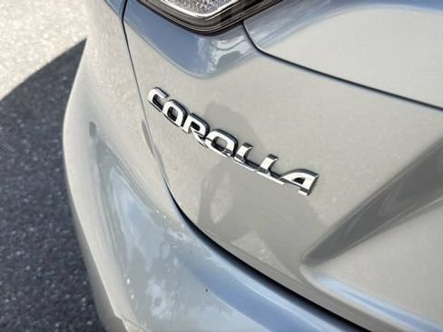 Certified 2025 Toyota Corolla LE FWD image 7