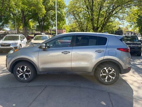 Used 2020 Kia Sportage LX AWD/4WD image 2