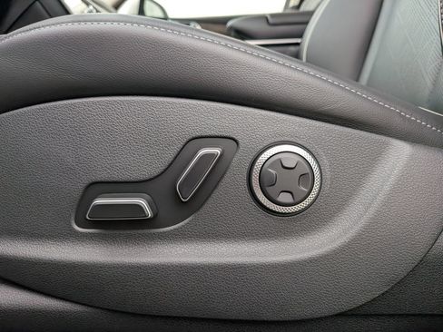 New 2026 Genesis GV80 2.5T Advanced AWD/4WD image 14