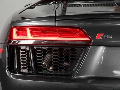 Used 2018 Audi R8 V10 plus AWD/4WD image 25