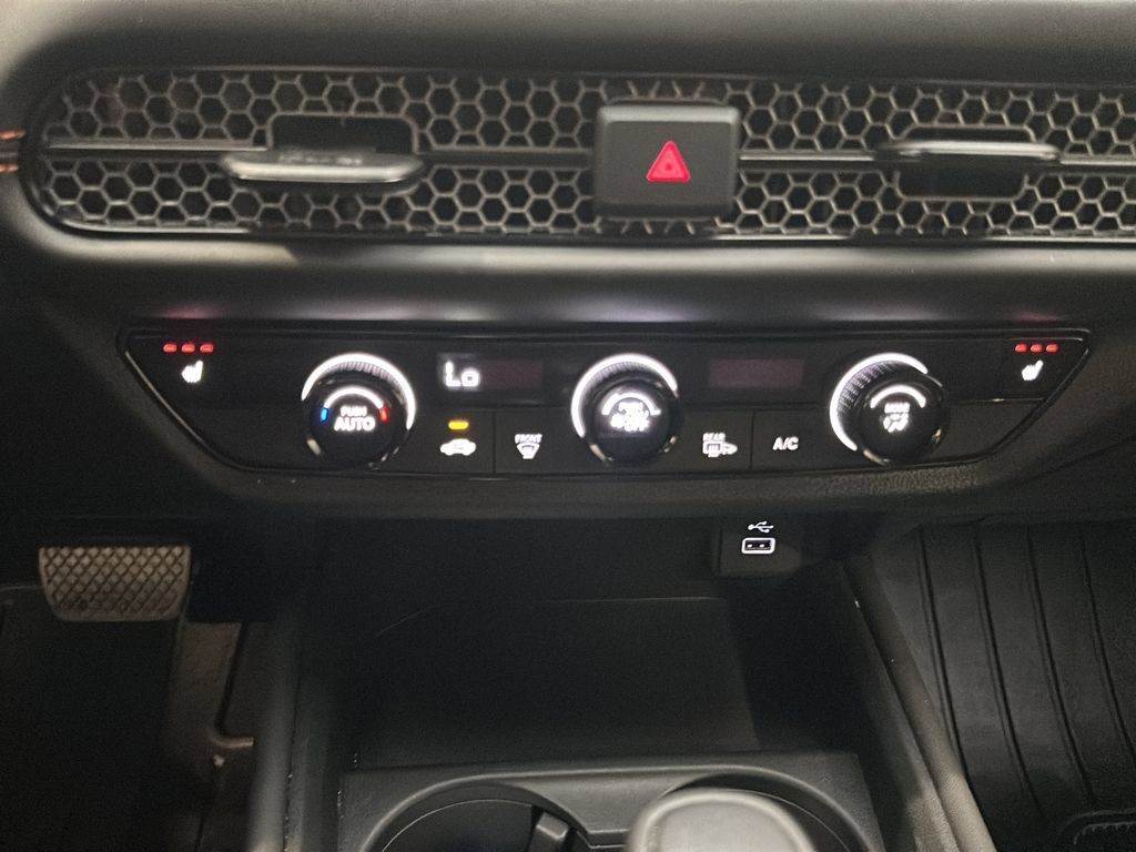 Certified 2024 Honda HR-V Sport image 30