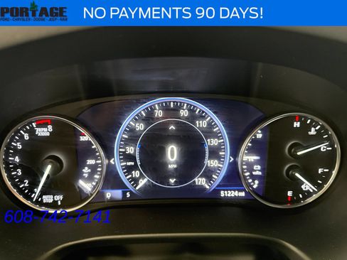Used 2024 Buick Enclave Premium AWD/4WD image 7