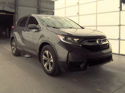 Used 2019 Honda CR-V LX image 3