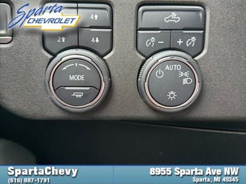 Used 2022 Chevrolet Silverado 1500 LT image 23