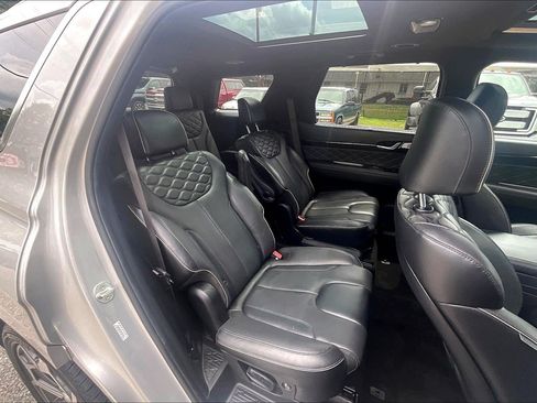 Used 2022 Hyundai Palisade Calligraphy w/ Cargo Package AWD/4WD image 32