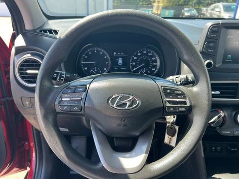 Used 2019 Hyundai Kona SE FWD image 27