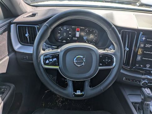 Used 2019 Volvo XC60 T6 R-Design w/ Protection Package Premier image 17